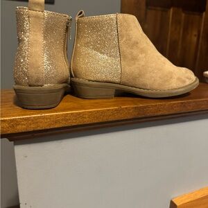 Fabkids Tan and Gold Chelsea Boots